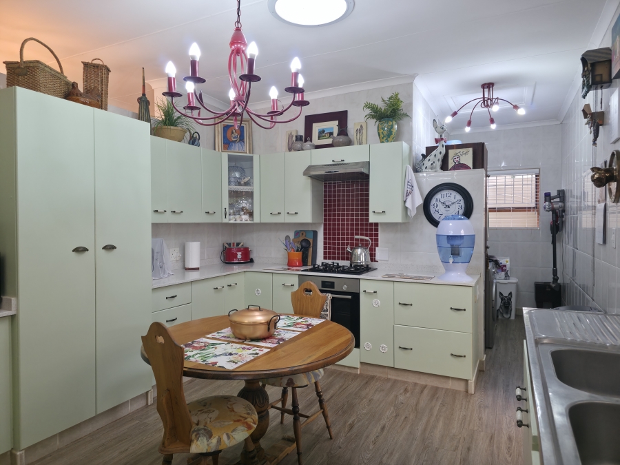 3 Bedroom Property for Sale in Wavecrest Eastern Cape